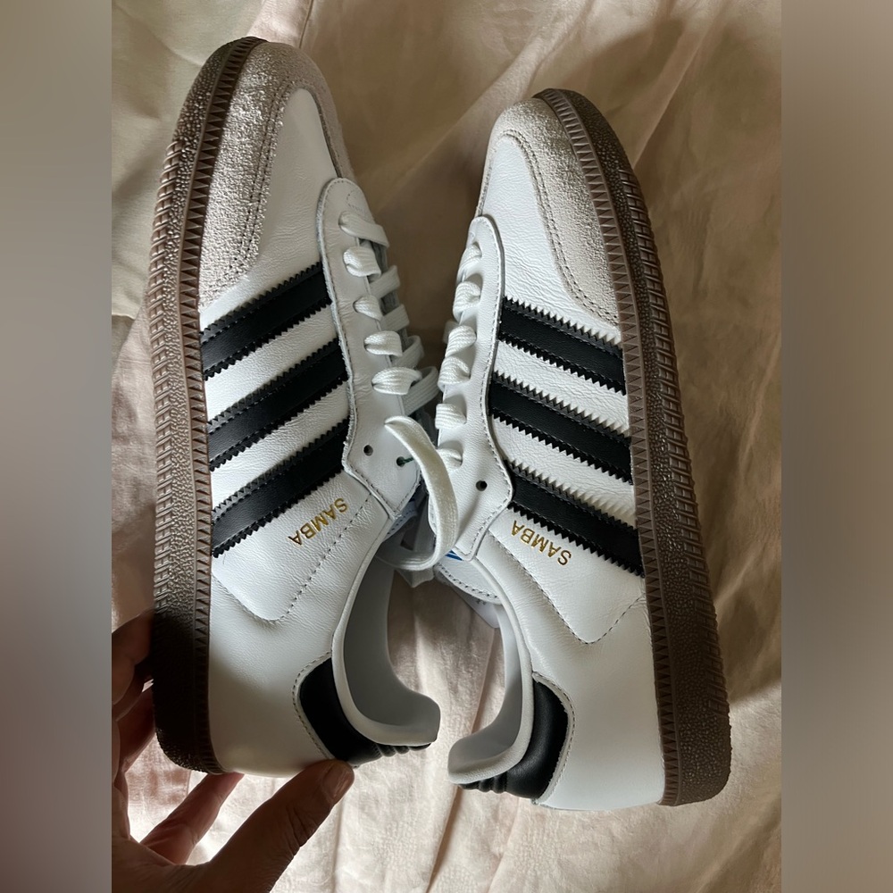 Adidas Samba OG Shoe B75806 (US men 7/women 8)